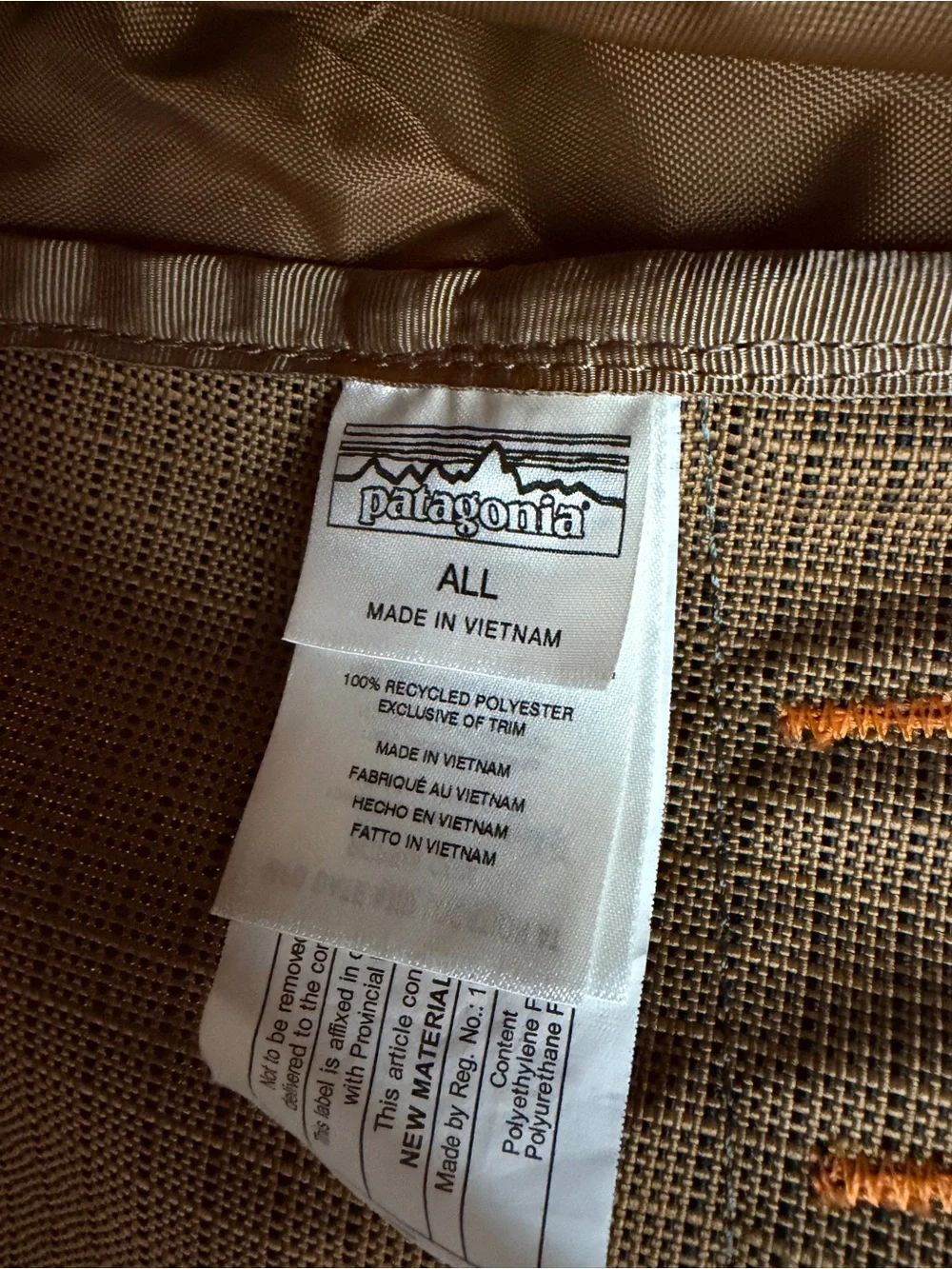 Patagonia Black Hole Duffel Bag 40L Carry On Backpack #49338 Unisex
